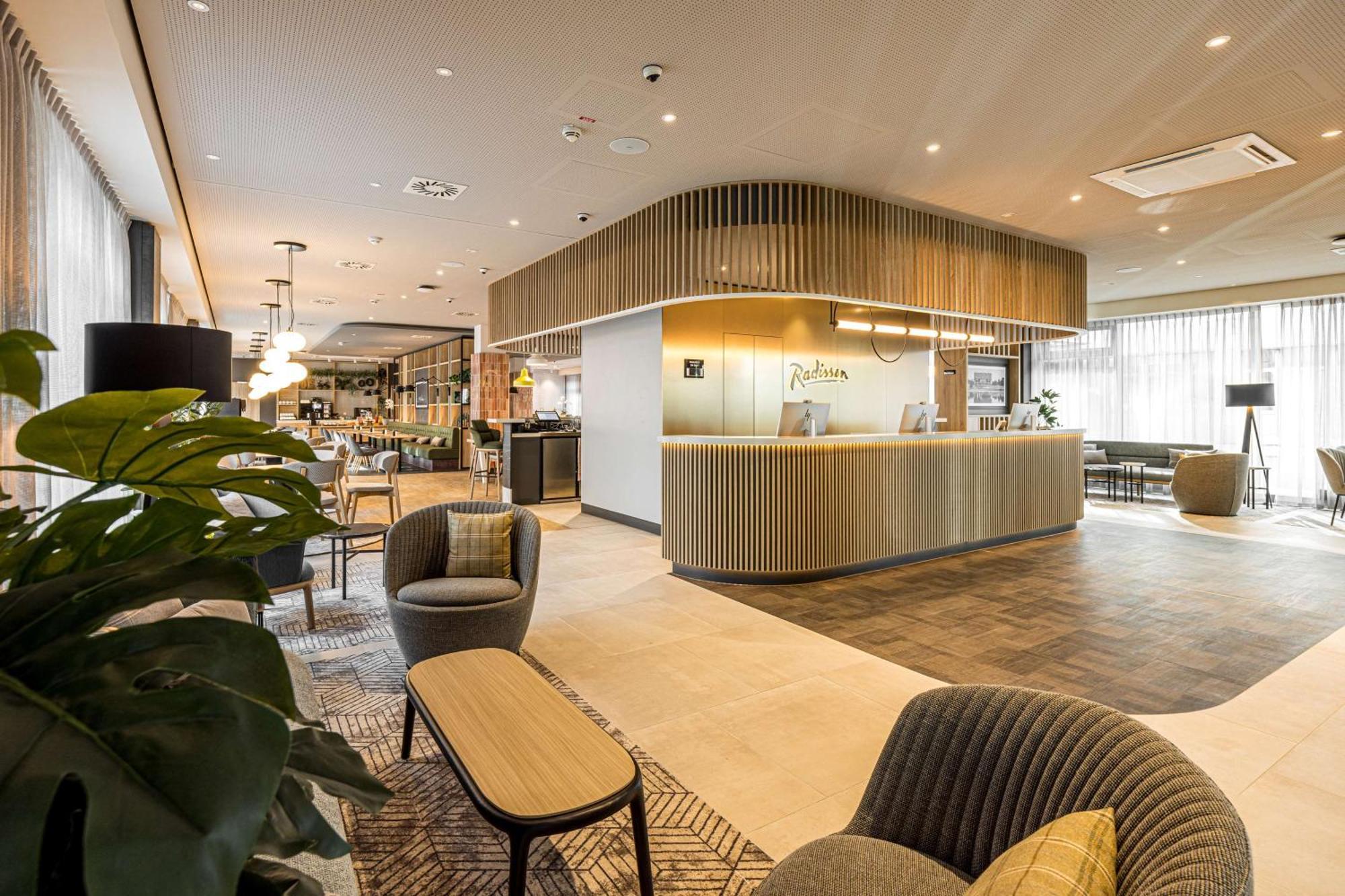 Radisson Hotel Лайпциг Екстериор снимка